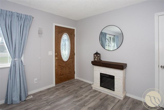 2012 Phoebe Dr, Billings, MT 59105