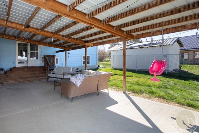 2012 Phoebe Dr, Billings, MT 59105