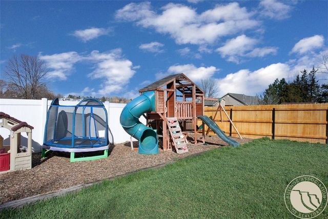 2012 Phoebe Dr, Billings, MT 59105
