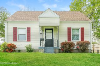 140 Mills Dr, Louisville, KY 40216