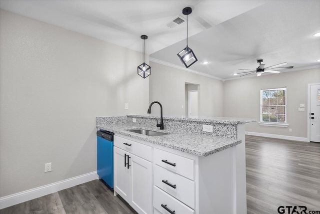 1607 N. Ross, Tyler, TX 75702