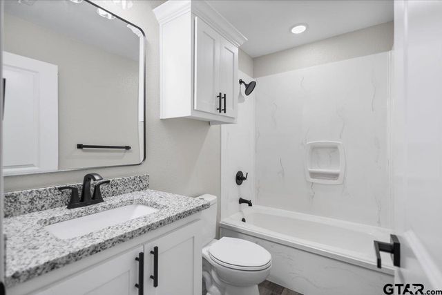 1607 N. Ross, Tyler, TX 75702