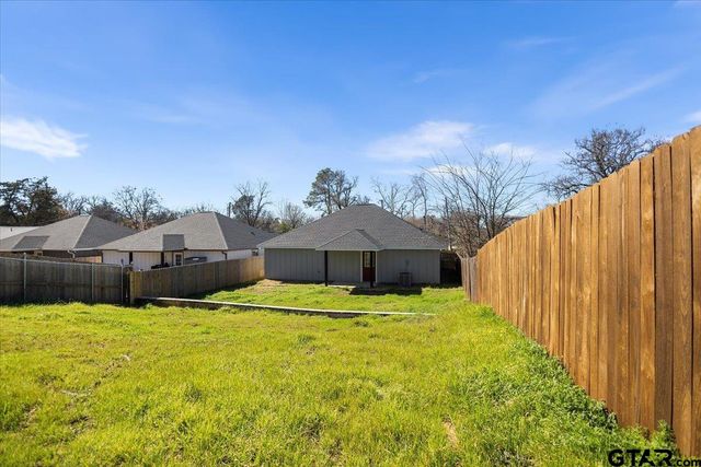 1607 N. Ross, Tyler, TX 75702