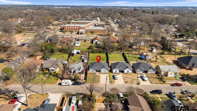 1607 N. Ross, Tyler, TX 75702