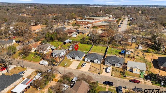 1607 N. Ross, Tyler, TX 75702