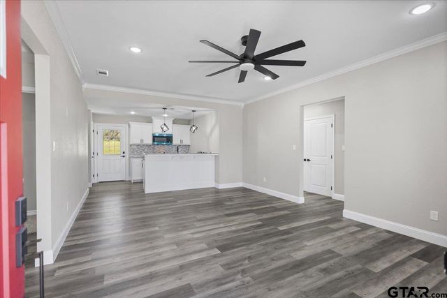 1607 N. Ross, Tyler, TX 75702