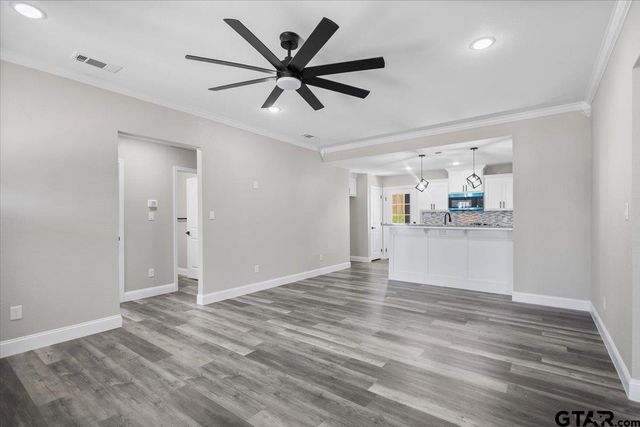 1607 N. Ross, Tyler, TX 75702