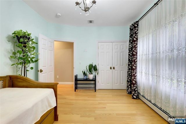 12-65 Burbank Street, Fair Lawn, NJ 07410