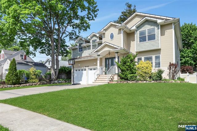 12-65 Burbank Street, Fair Lawn, NJ 07410