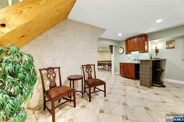 12-65 Burbank Street, Fair Lawn, NJ 07410