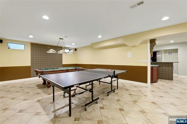 12-65 Burbank Street, Fair Lawn, NJ 07410