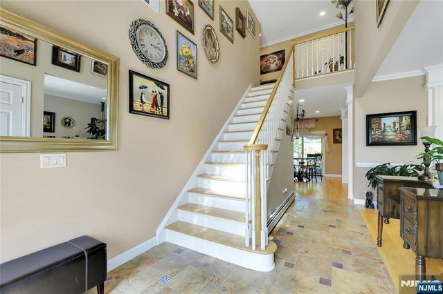 12-65 Burbank Street, Fair Lawn, NJ 07410