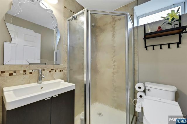 12-65 Burbank Street, Fair Lawn, NJ 07410