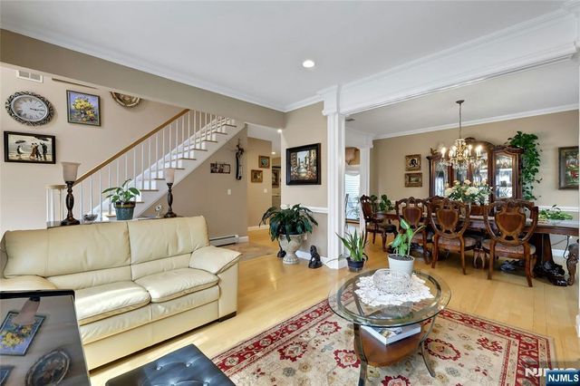 12-65 Burbank Street, Fair Lawn, NJ 07410