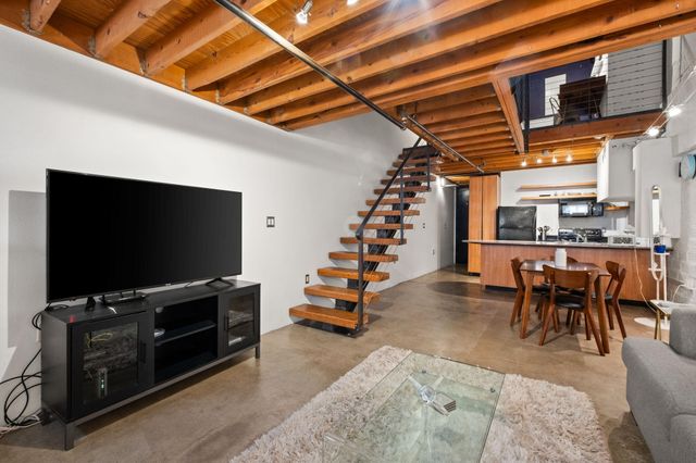 2001 Gold Avenue SE 3, Albuquerque, NM 87106