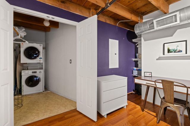 2001 Gold Avenue SE 3, Albuquerque, NM 87106