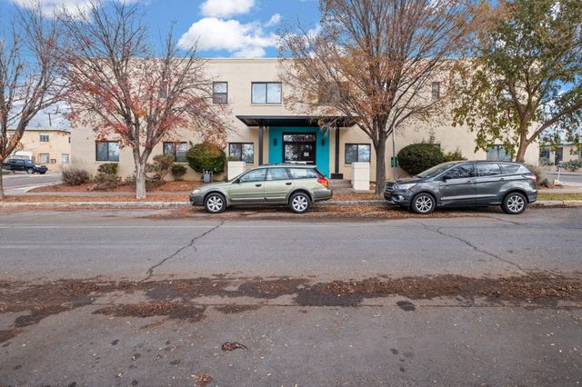 2001 Gold Avenue SE 3, Albuquerque, NM 87106