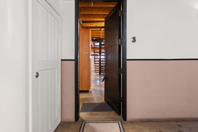 2001 Gold Avenue SE 3, Albuquerque, NM 87106