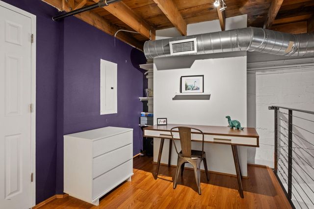 2001 Gold Avenue SE 3, Albuquerque, NM 87106