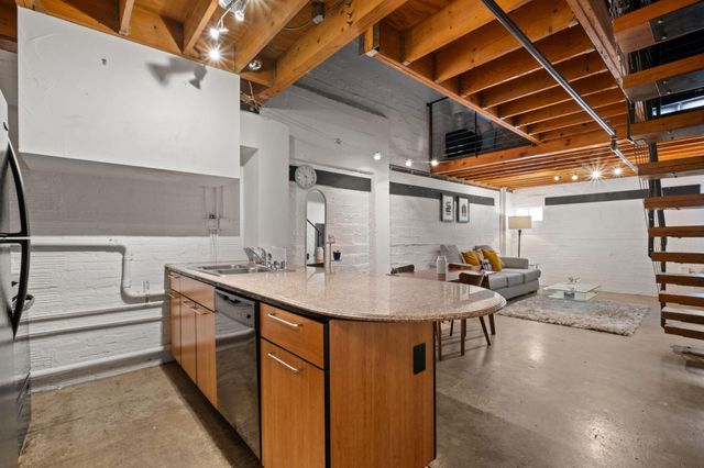 2001 Gold Avenue SE 3, Albuquerque, NM 87106