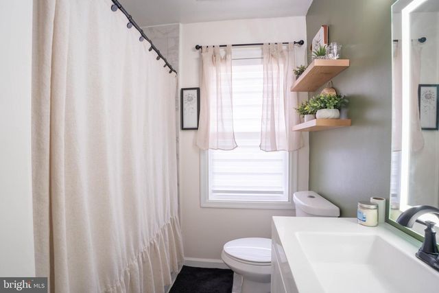 1306 SPENCER DR, Croydon, PA 19021