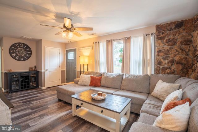 1306 SPENCER DR, Croydon, PA 19021