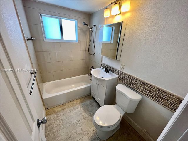 2700 NE 135th Street 45, North Miami, FL 33181