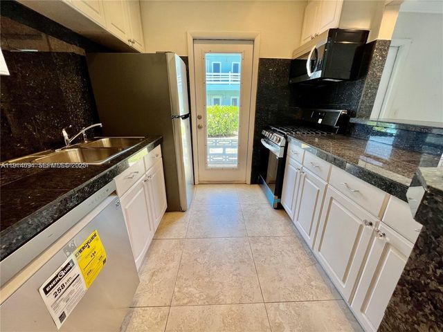 2700 NE 135th Street 45, North Miami, FL 33181