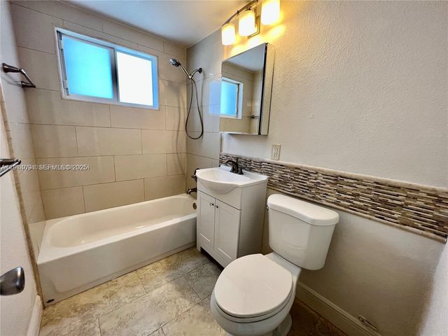 2700 NE 135th Street 45, North Miami, FL 33181