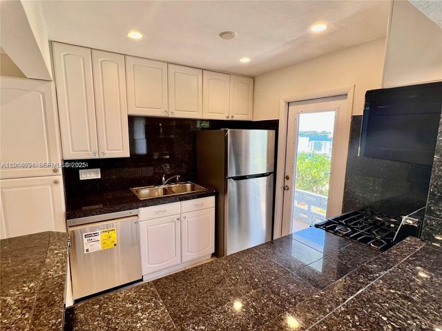 2700 NE 135th Street 45, North Miami, FL 33181