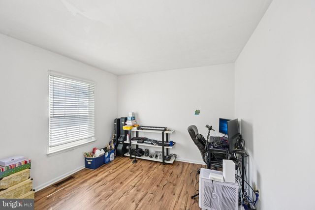 1603 WOLFE LN, Downingtown, PA 19335