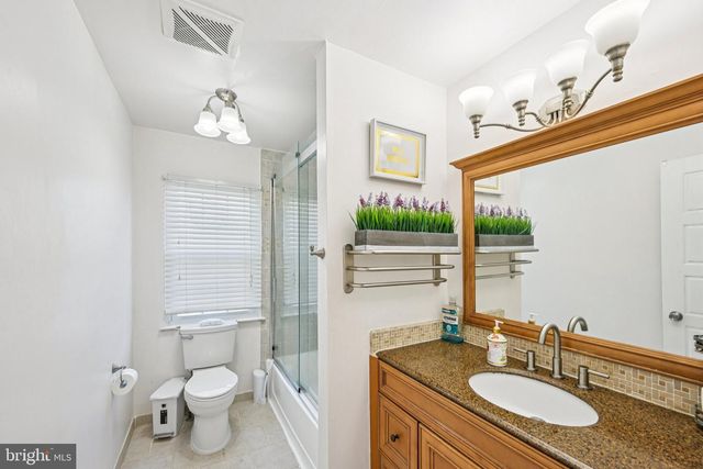 1603 WOLFE LN, Downingtown, PA 19335