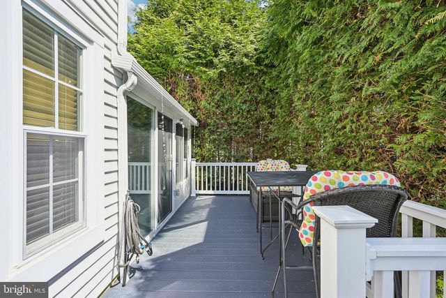 1603 WOLFE LN, Downingtown, PA 19335