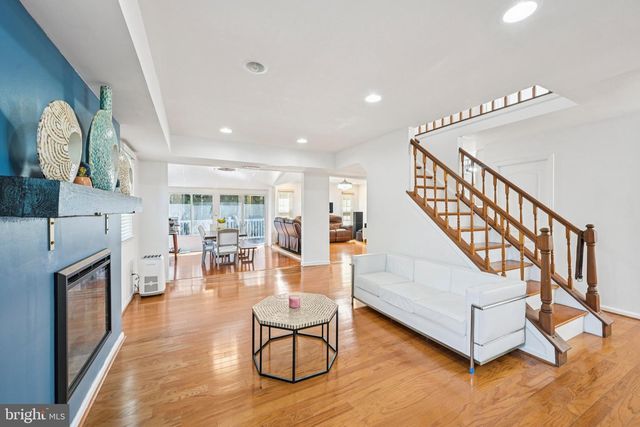 1603 WOLFE LN, Downingtown, PA 19335