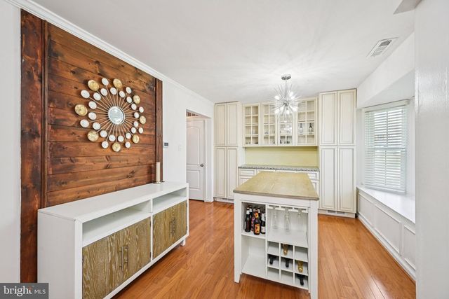 1603 WOLFE LN, Downingtown, PA 19335