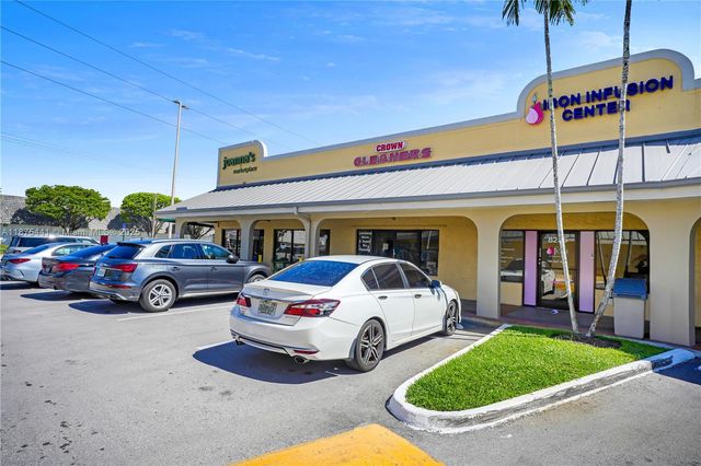 8279 S Dixie Hwy, Miami, FL 33143