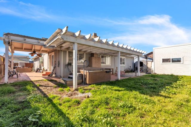 1293 Northgate Drive, Manteca, CA 95336