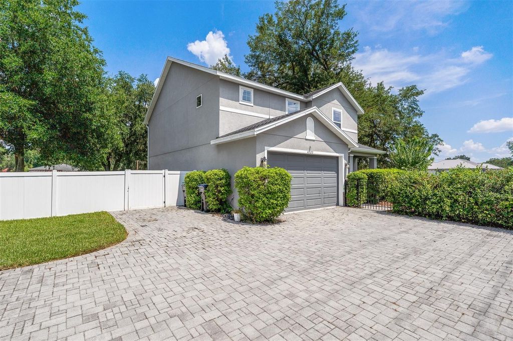 4723 CONWAY ROAD, Orlando, FL 32812