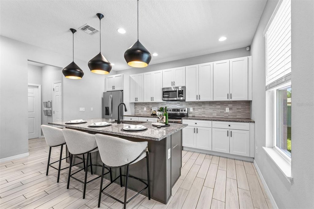 Image 11 of property listing at 4723 CONWAY ROAD, Orlando, FL 32812