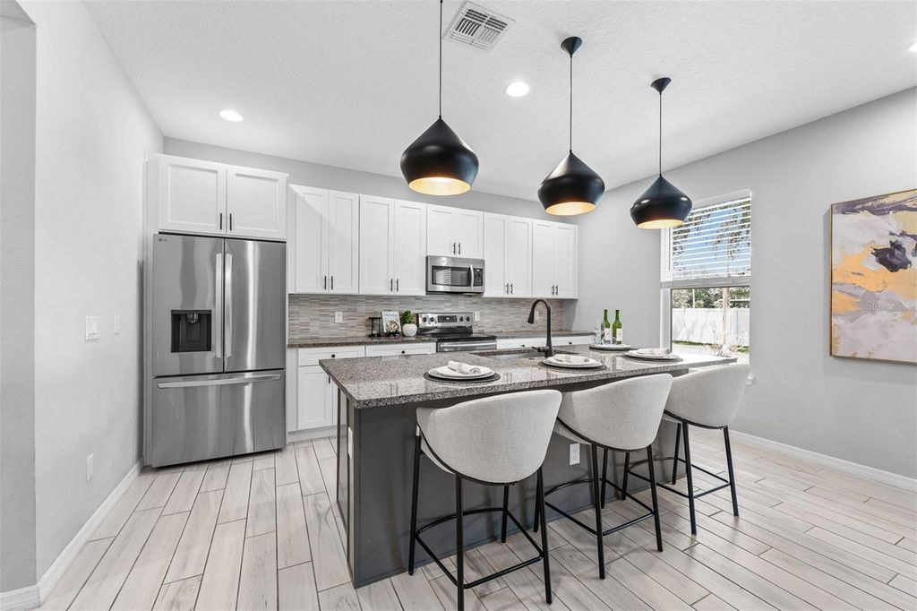 Image 10 of property listing at 4723 CONWAY ROAD, Orlando, FL 32812