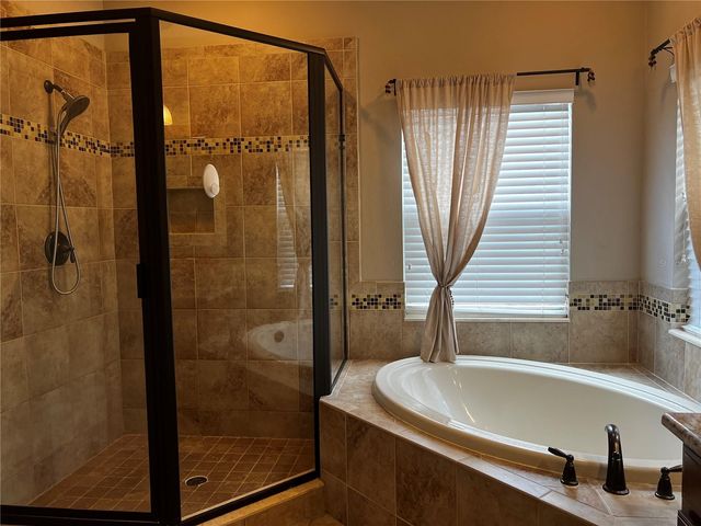 9524 GREENPOINTE DRIVE, Tampa, FL 33626