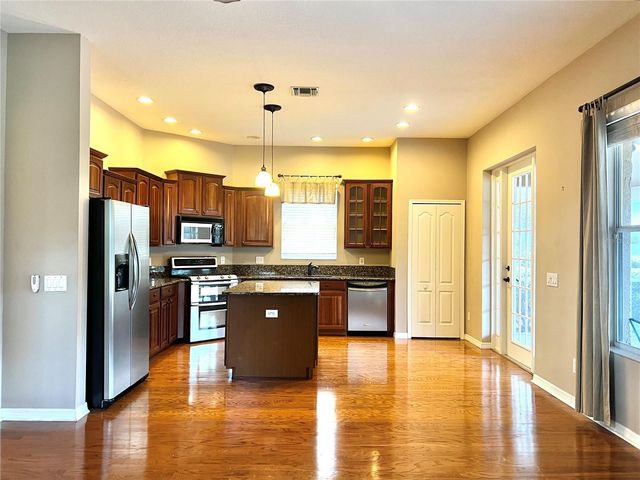 9524 GREENPOINTE DRIVE, Tampa, FL 33626
