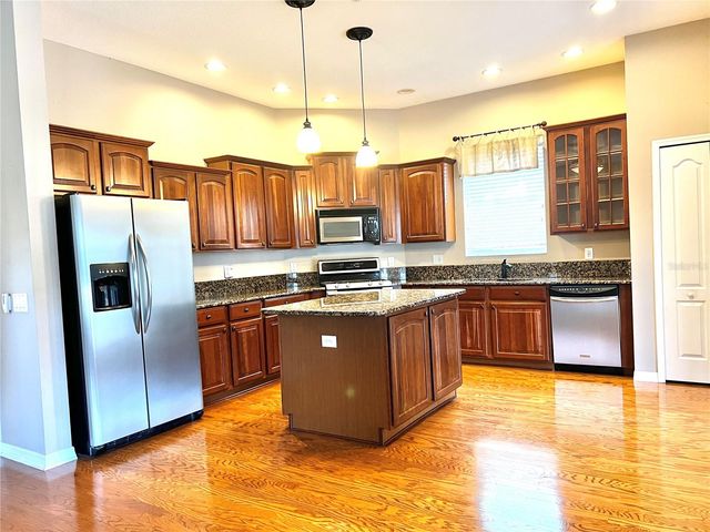 9524 GREENPOINTE DRIVE, Tampa, FL 33626