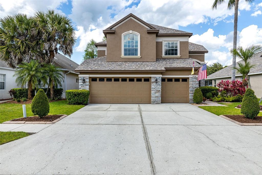 9524 GREENPOINTE DRIVE, Tampa, FL 33626