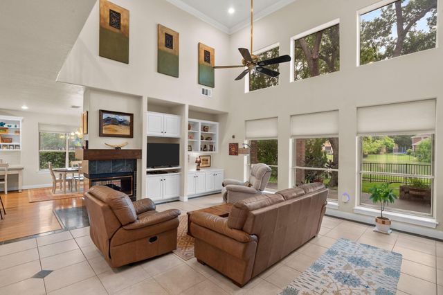 39 Rippling Creek Drive, Sugar Land, TX 77479