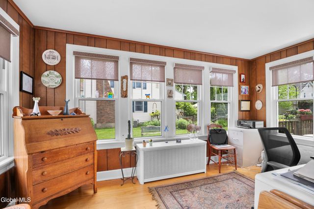 723 Sanders Avenue, Glenville, NY 12302