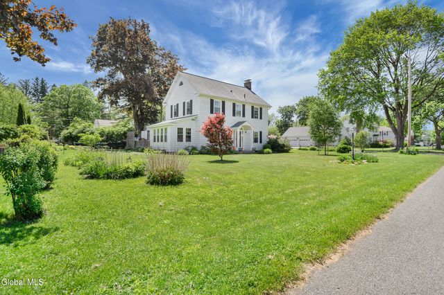 723 Sanders Avenue, Glenville, NY 12302