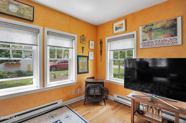 723 Sanders Avenue, Glenville, NY 12302
