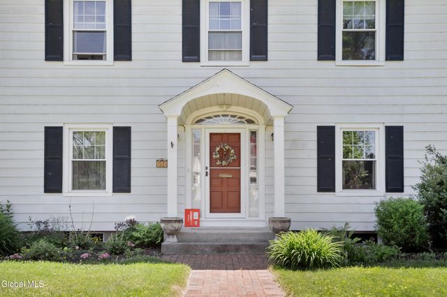 723 Sanders Avenue, Glenville, NY 12302