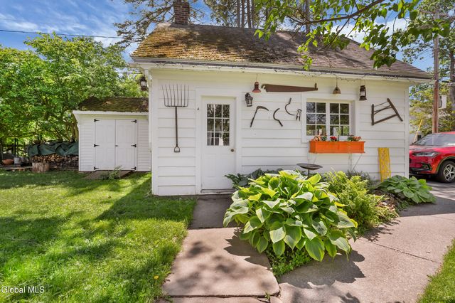 723 Sanders Avenue, Glenville, NY 12302